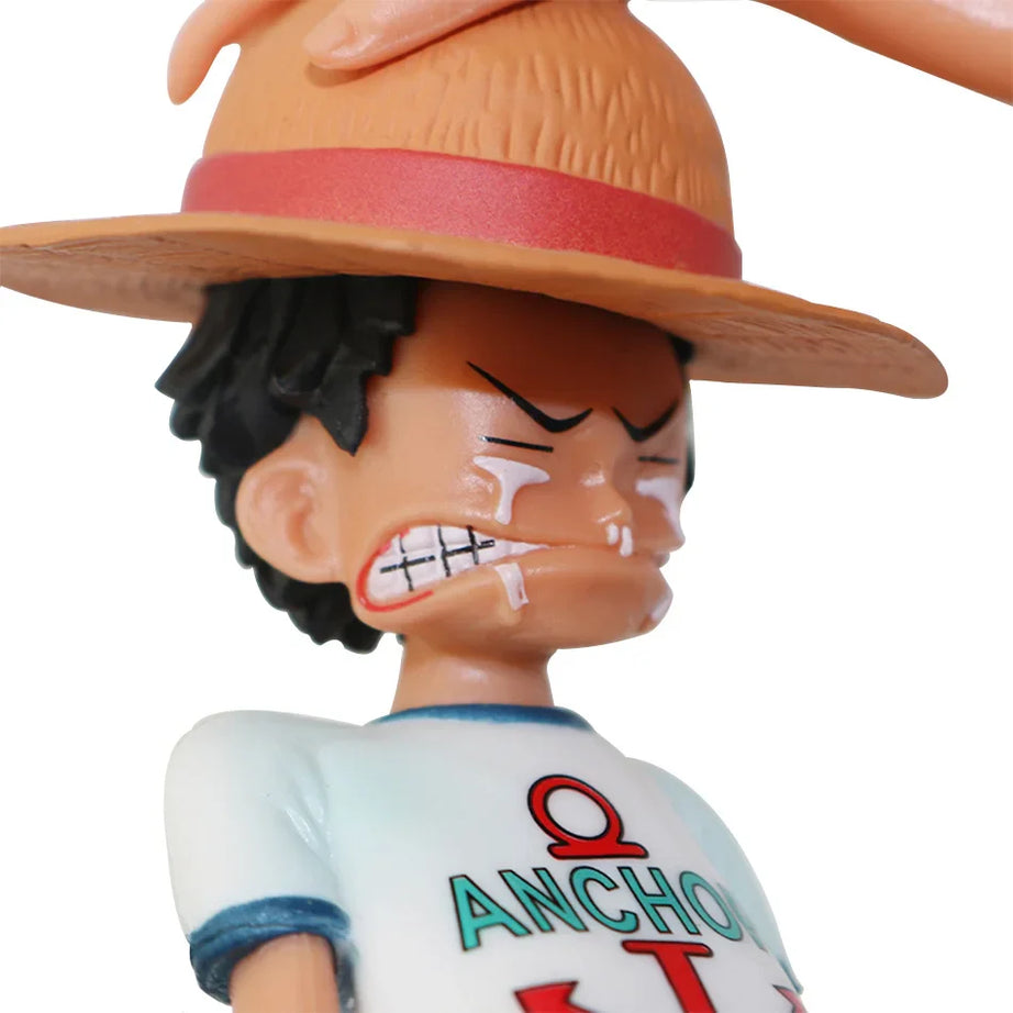 Luffy And Shanks Anime Figure